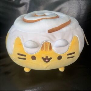 NWT gund pusheen catfe cinnamon roll squisheen plush